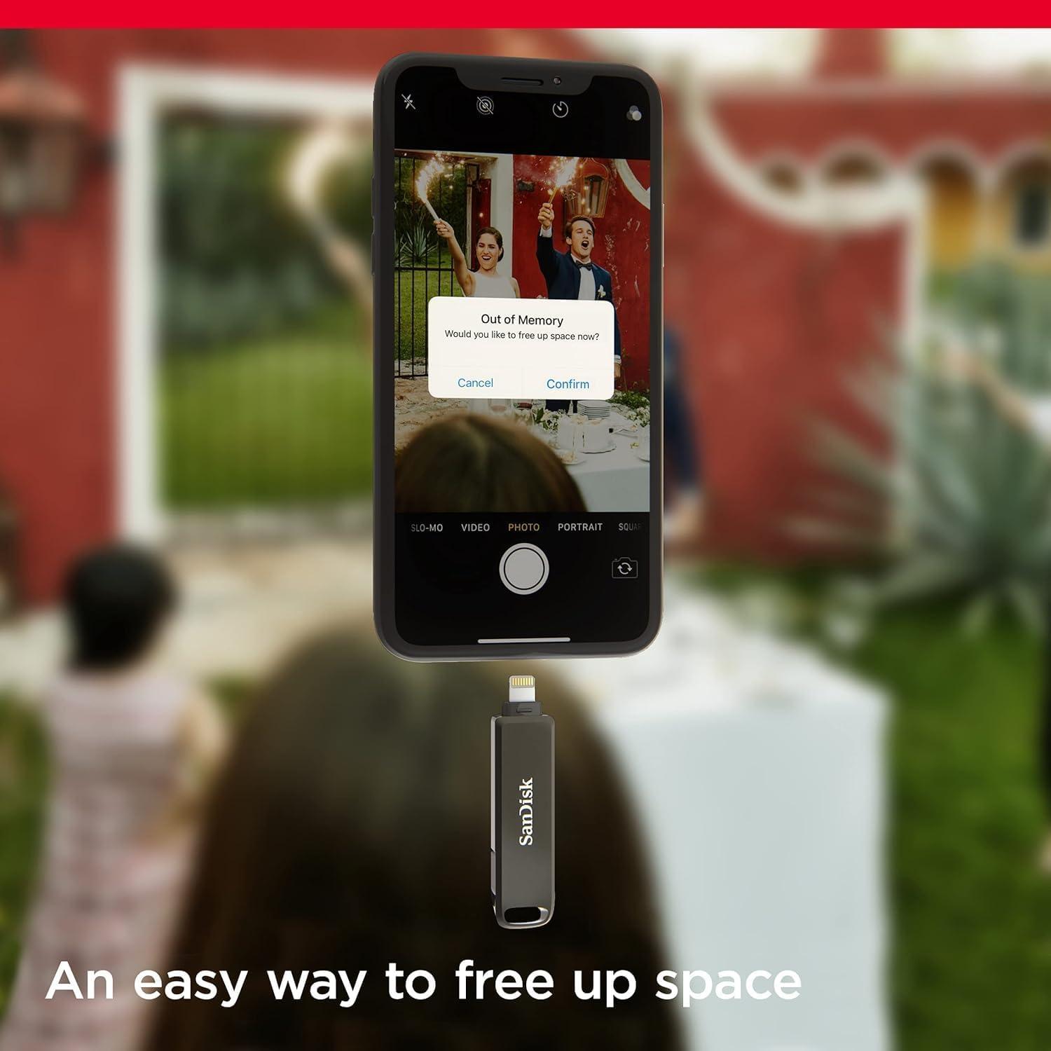 imageSanDisk 256GB iXpand Flash Drive Luxe with Lightning and USBC connectors  Works with iPhone 14 and older  SDIX70N256GGN6NEGray